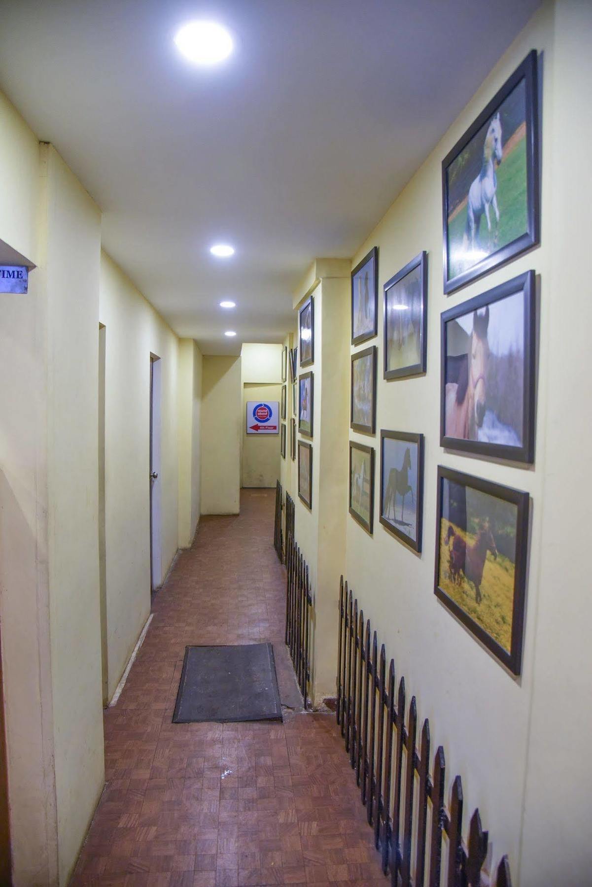 Hotel Evergreen Bombay Esterno foto
